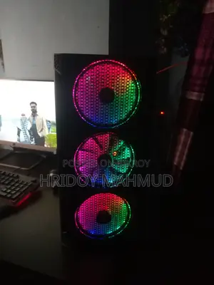 Desktop Computer 8GB AMD Ryzen 5 SSD 256GB