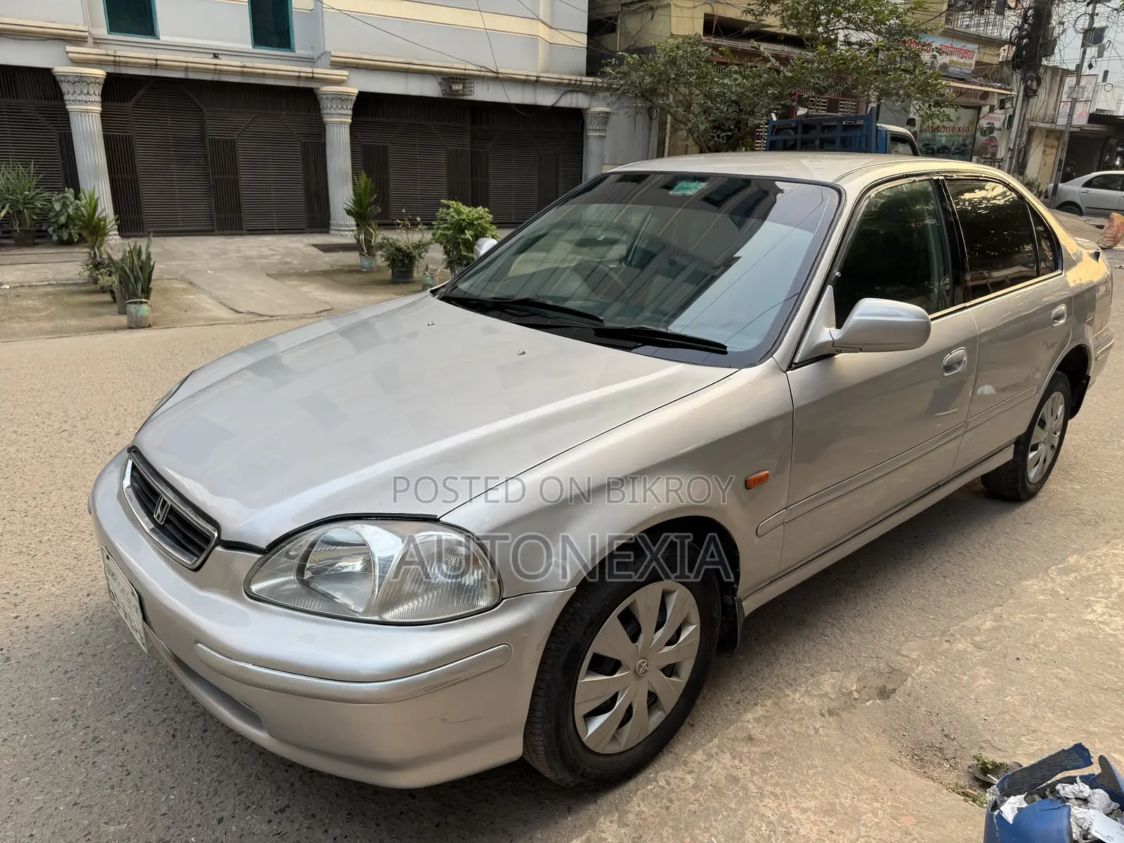 Honda Civic DX 4-Door Sedan 1997 Silver