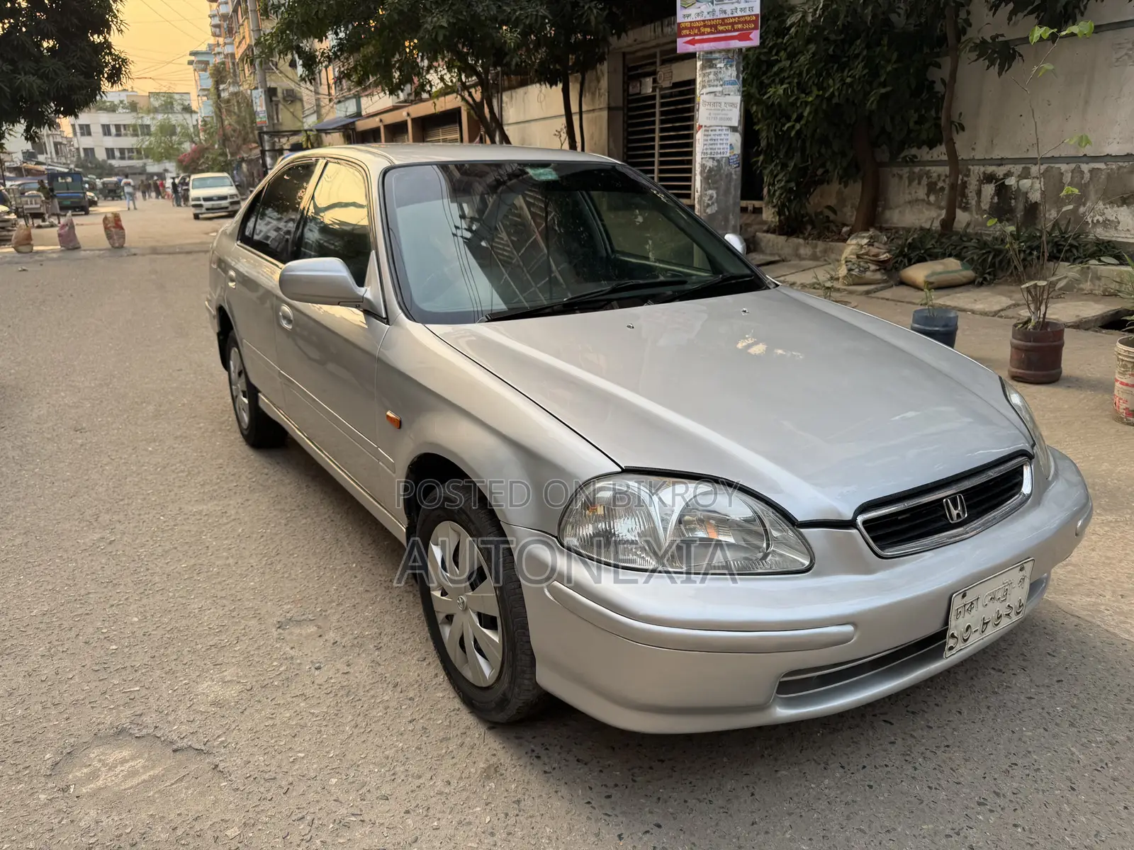 Honda Civic DX 4-Door Sedan 1997 Silver
