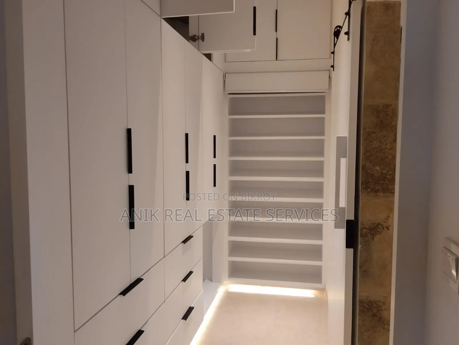 Furnished 3-Bedroom Apartment in Anik Real Estate, Gulshan for Rent