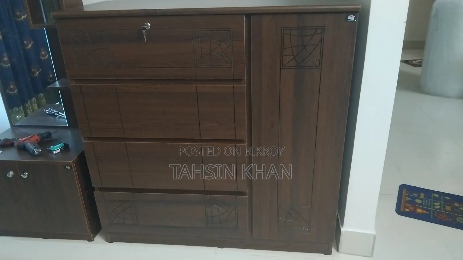 Wardrobe, Regal, Chocolate Colour