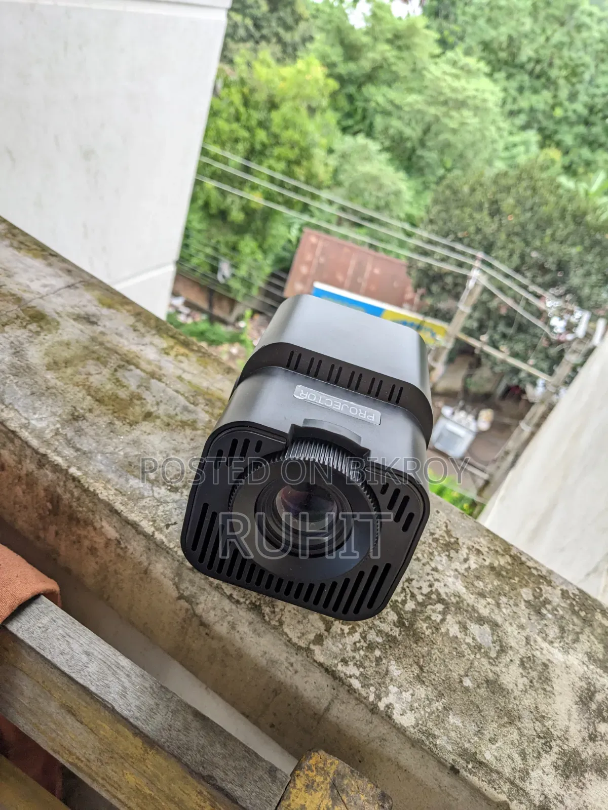 HY320 Mini Android Projector