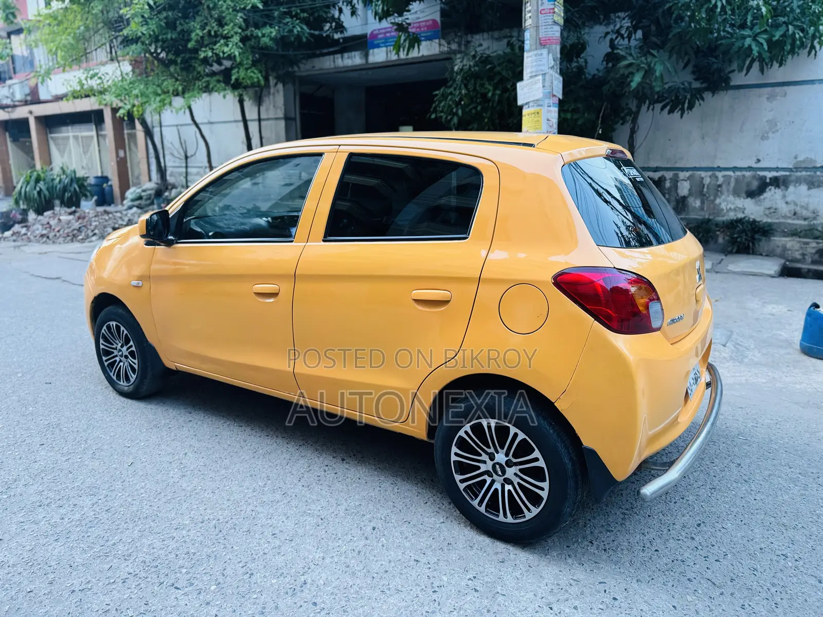 Mitsubishi Mirage 2012 Yellow