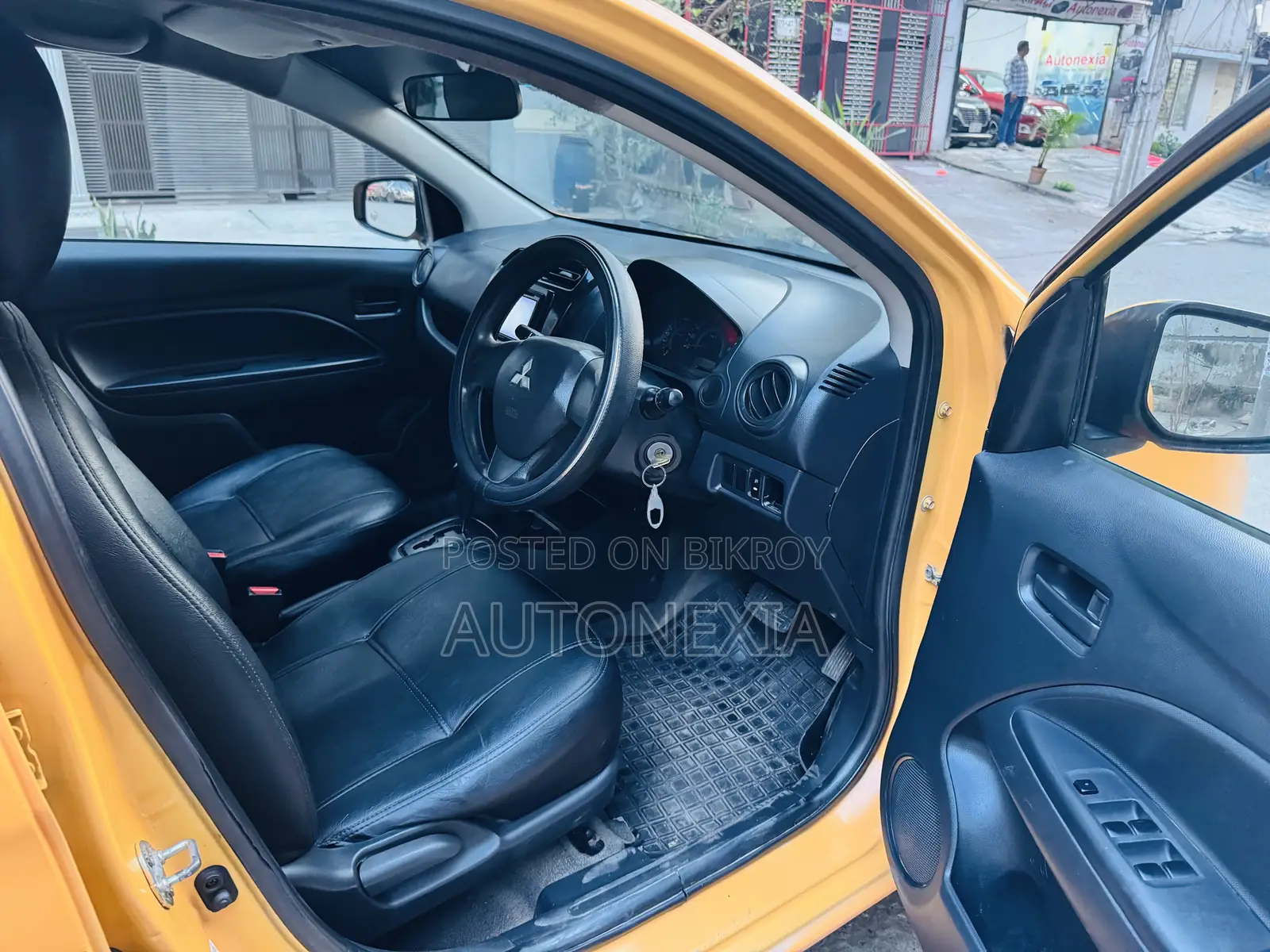 Mitsubishi Mirage 2012 Yellow