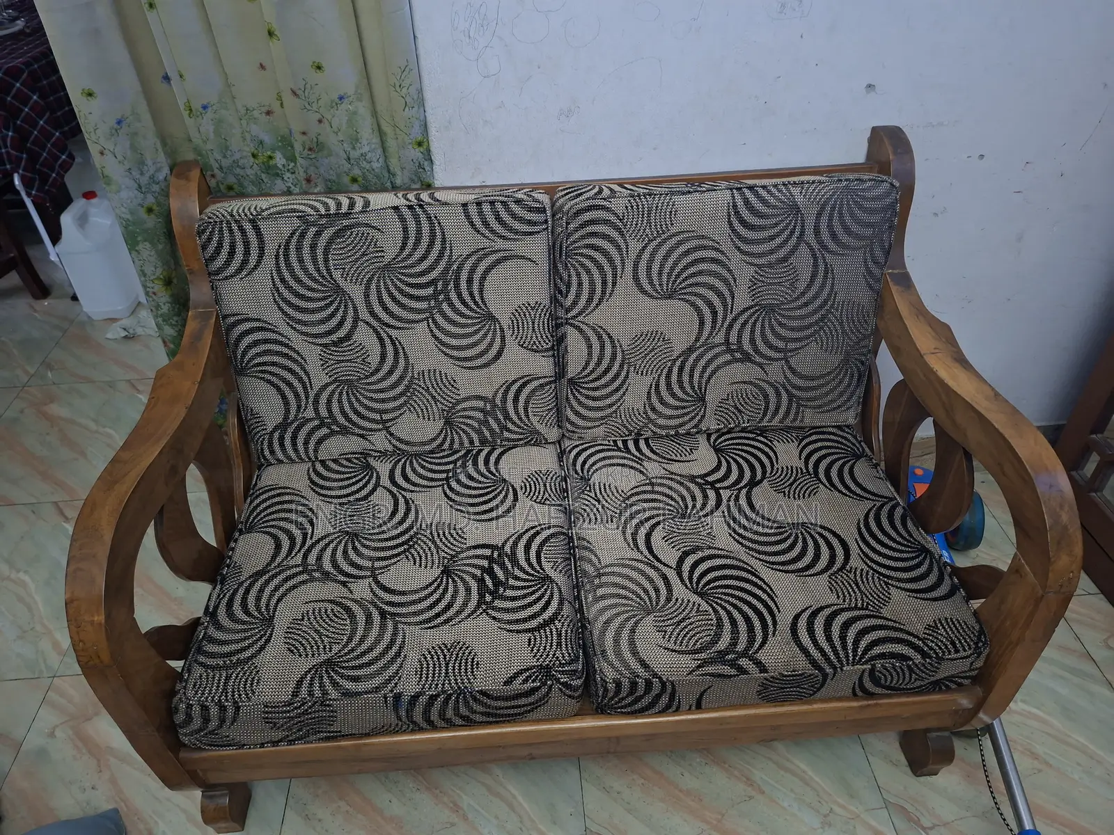 5 Seater Sofa With Foam