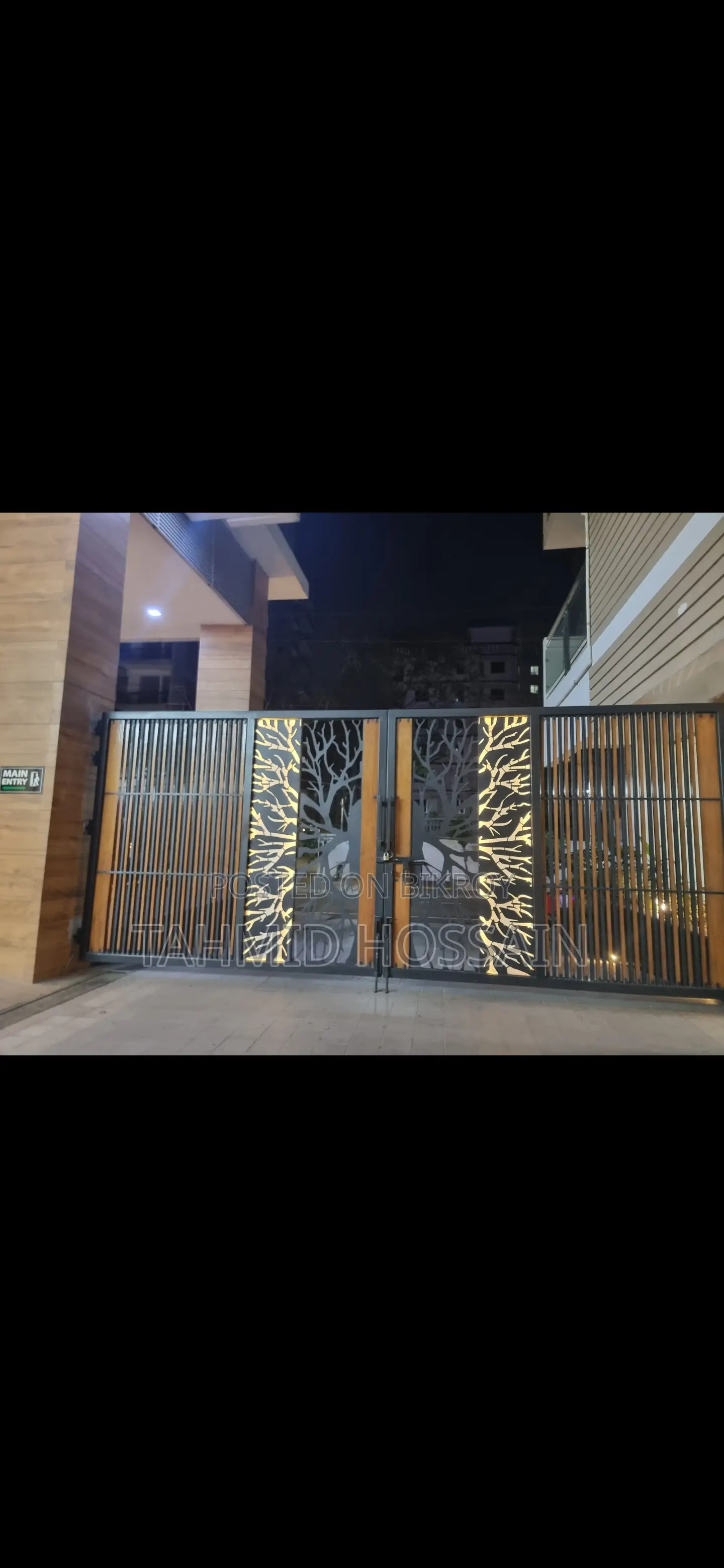 Furnished 3-bedroom Condo in 12th floor Building 5, Basundhara for sale