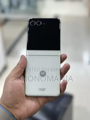 মোটোরোলা রেজার ৬০ ২৫৬ জিবি হোয়াইট