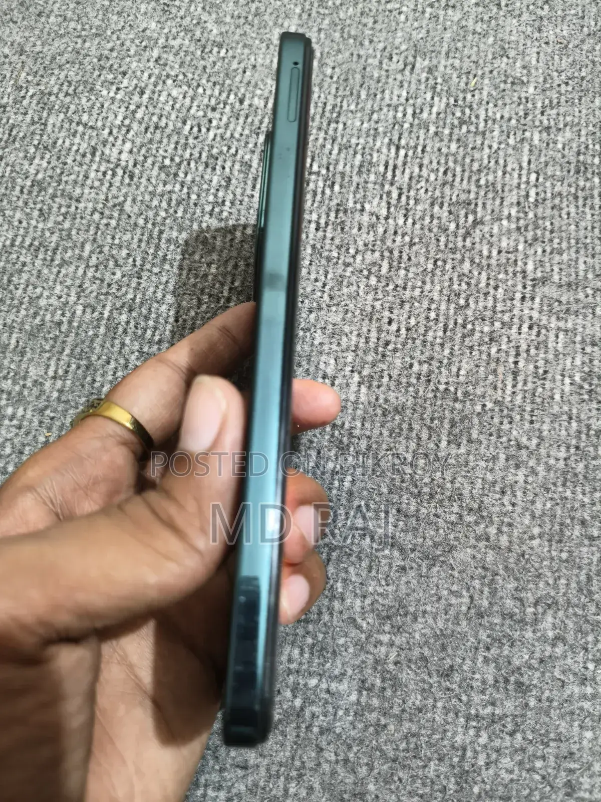 Vivo Y28 128 GB