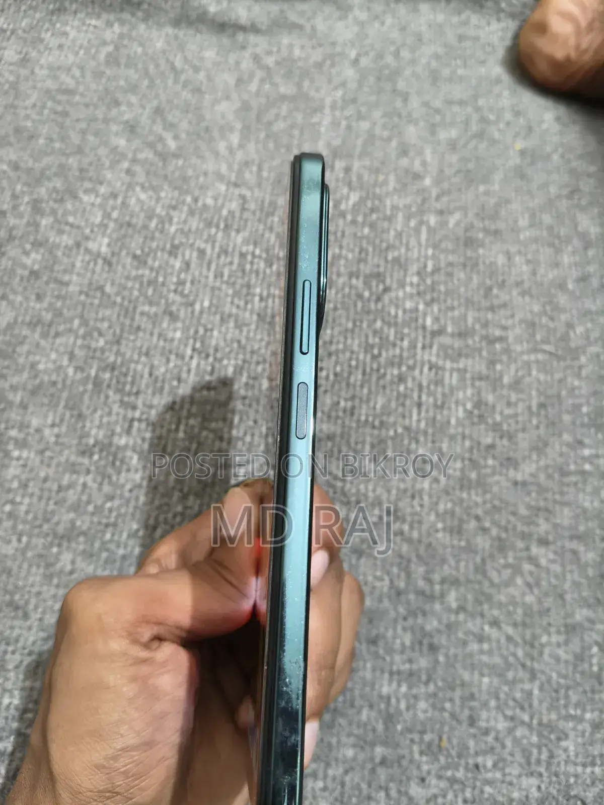 Vivo Y28 128 GB