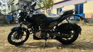 Hero Xtreme 125R 2025 Black