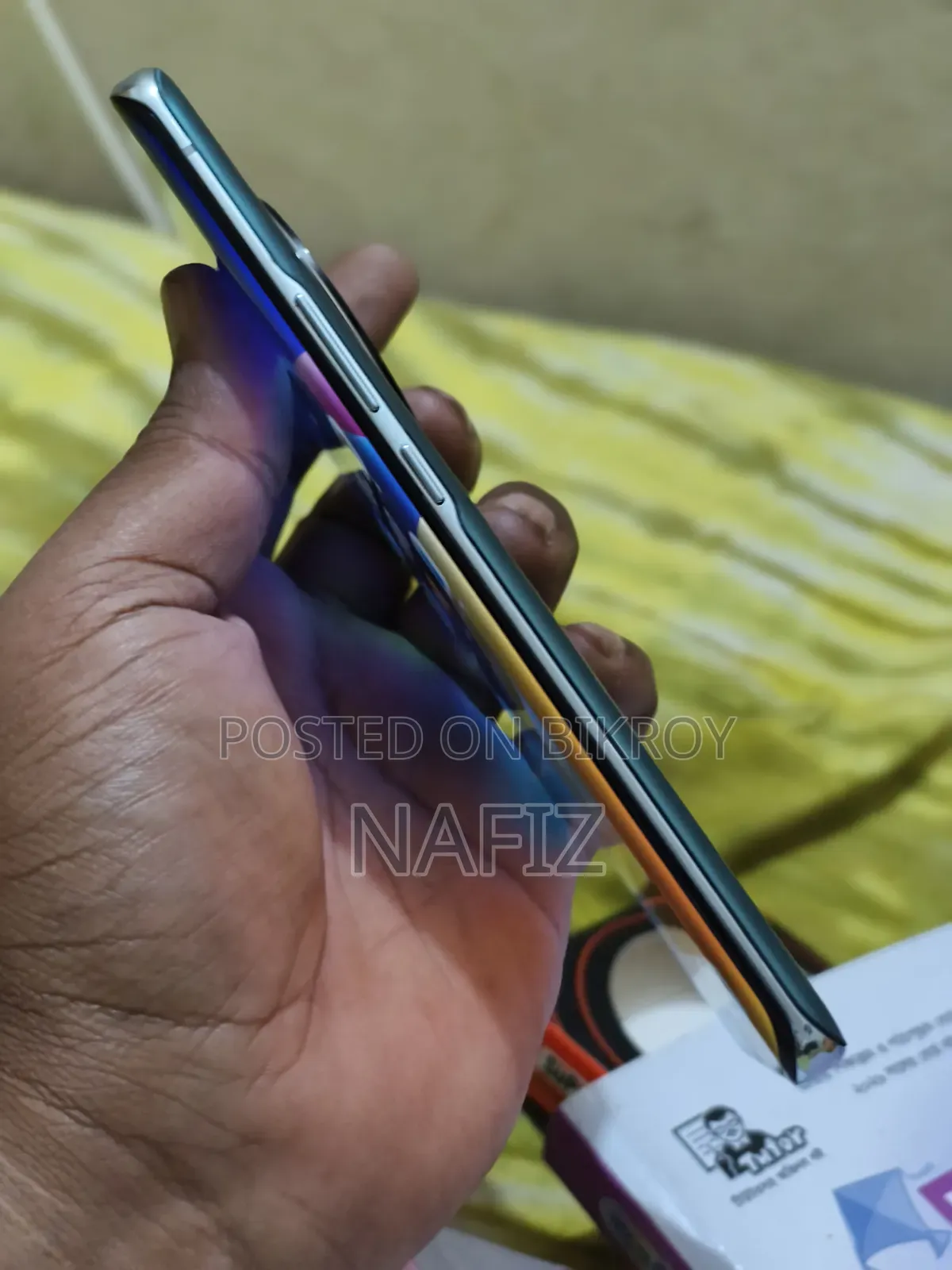 নতুন অনার ম্যাজিক৪ ২৫৬ জিবি নীল