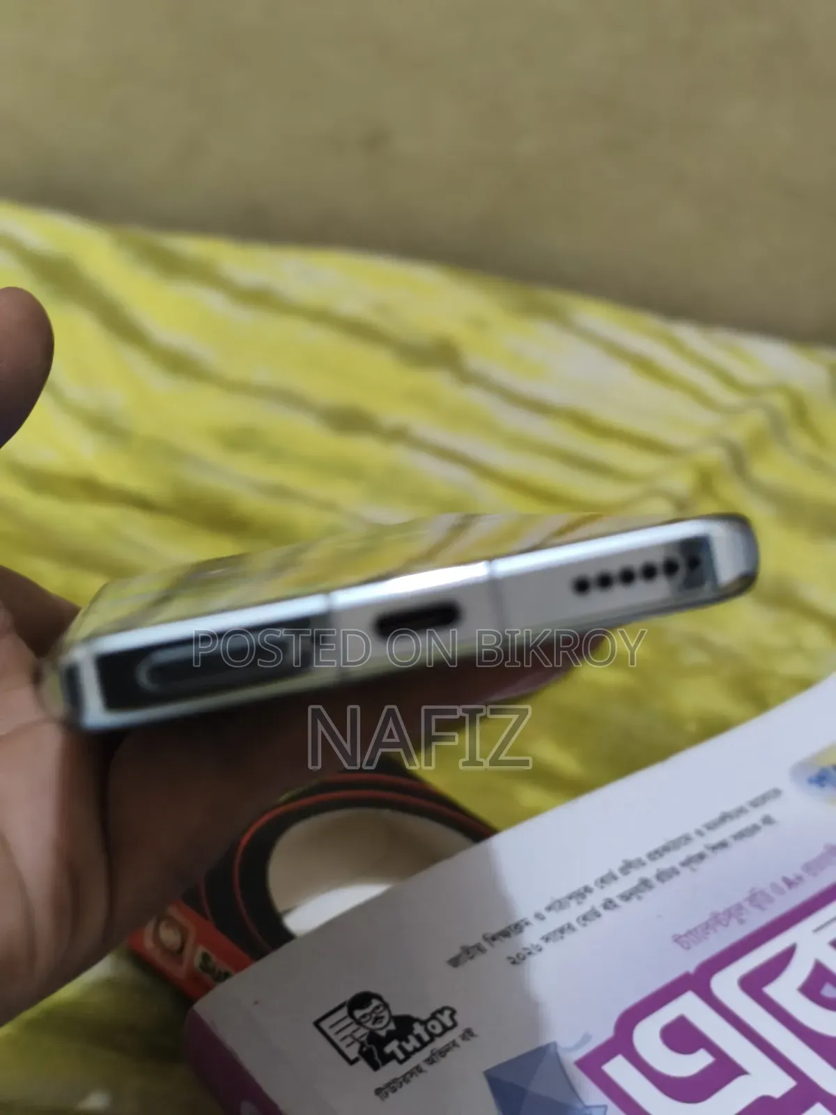 নতুন অনার ম্যাজিক৪ ২৫৬ জিবি নীল