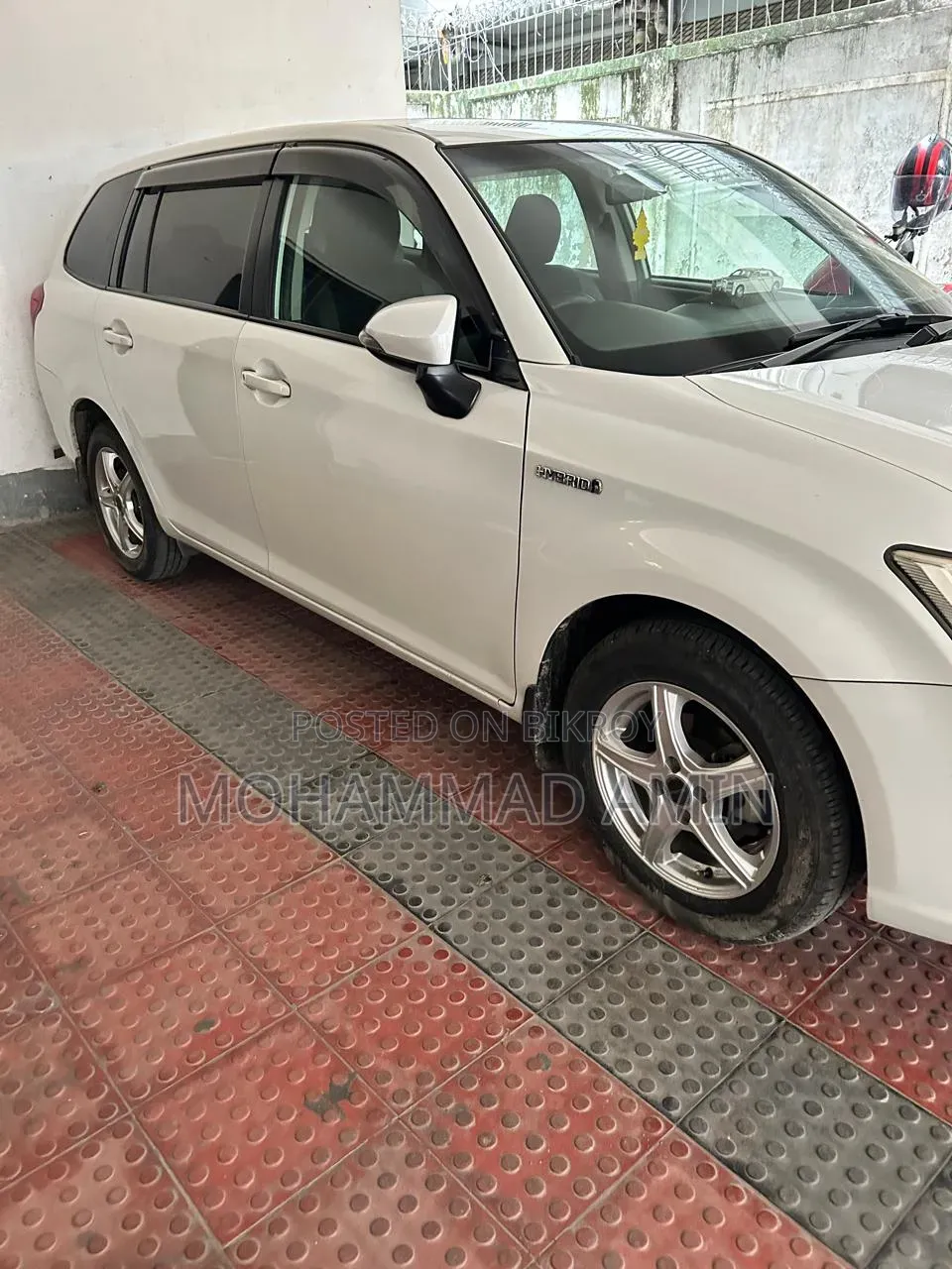 টয়োটা করোলা ফিল্ডার ২০১৩ পার্ল