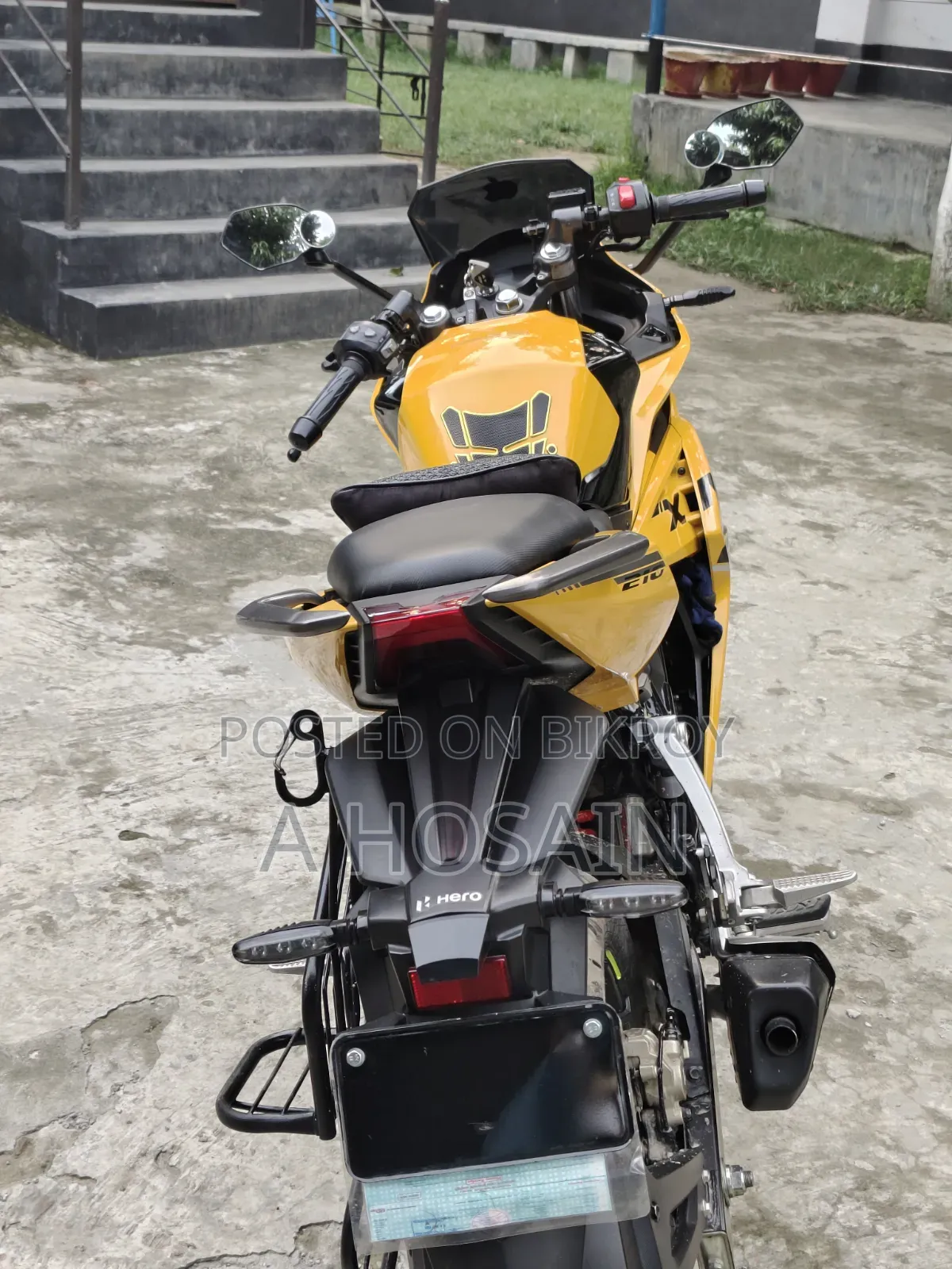 হিরো কারিজমা এক্সএমআর ২১০ ২০২৫ ইয়েলো