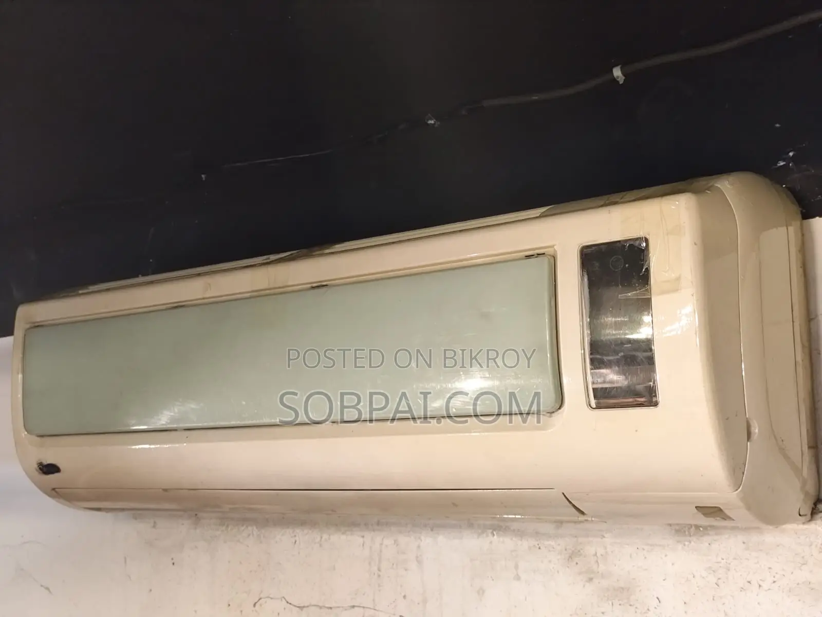 Carrier 2 Ton Non-Inverter Split AC in Good Working Condition