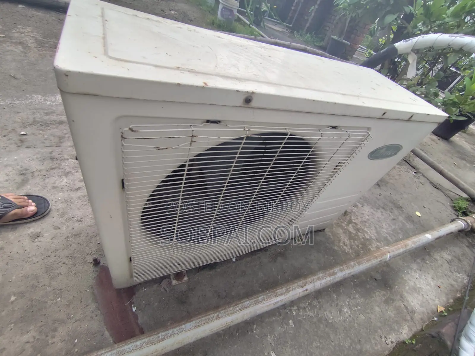 Carrier 2 Ton Non-Inverter Split AC in Good Working Condition