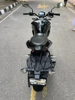 সুজুকি জিক্সার এফআই এবিএস ২০২২ ব্ল্যাক