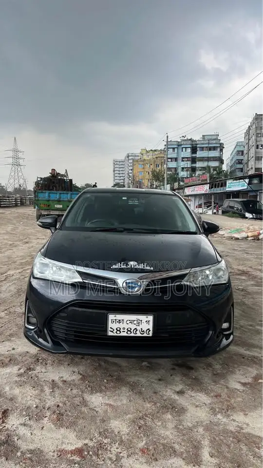 টয়োটা করোলা ২০২০ কালো