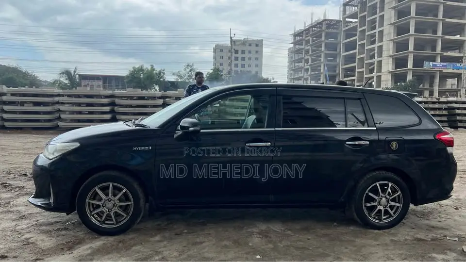 টয়োটা করোলা ২০২০ কালো