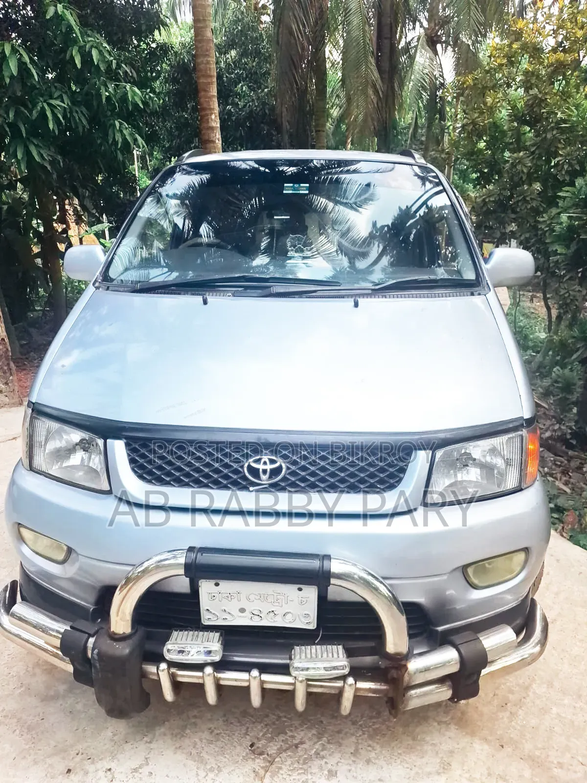 টয়োটা নোয়াহ ২০০৩ সিলভার