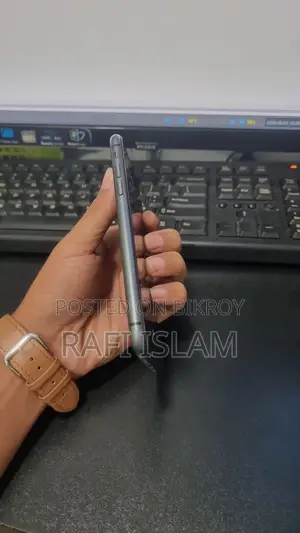 Apple iPhone 11 64 GB Black