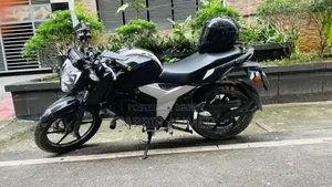 TVS Apache RTR 160 4V 2022 Black