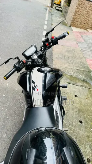 TVS Apache RTR 160 4V 2022 Black