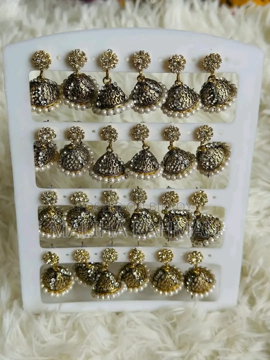 Jewelry sell
