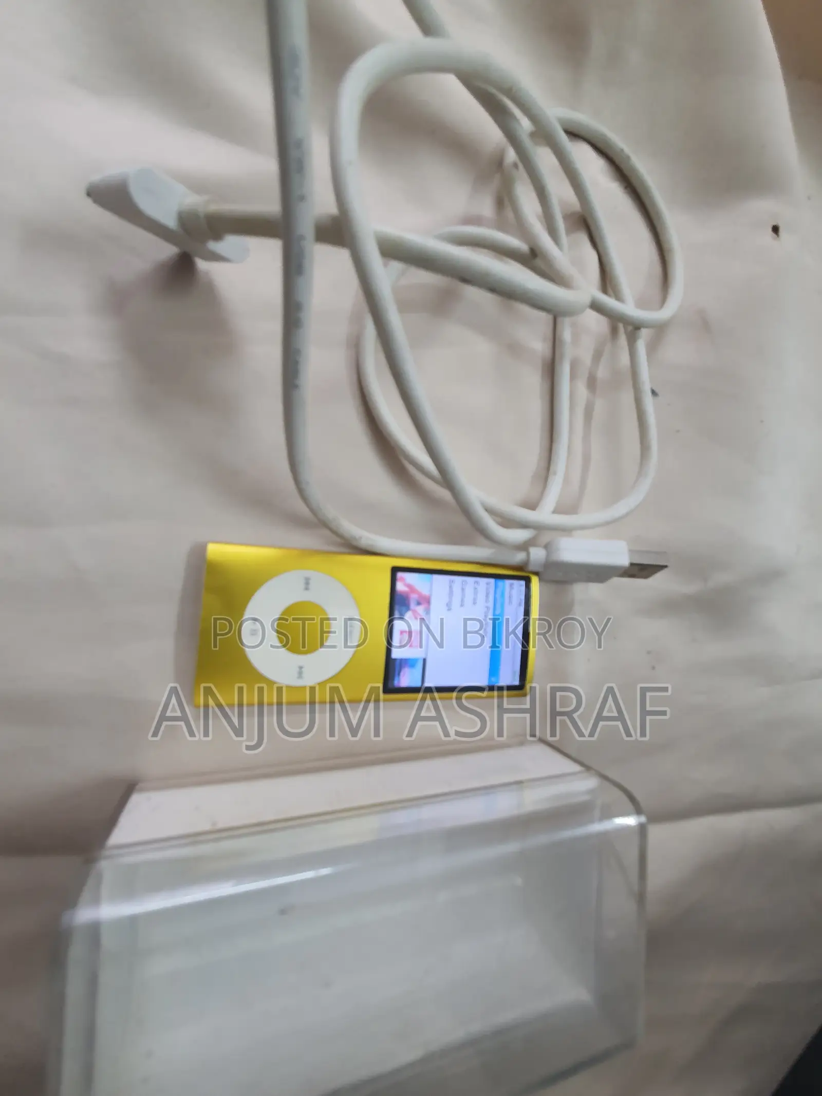 Apple iPod Nano 5th Gen (8gb)