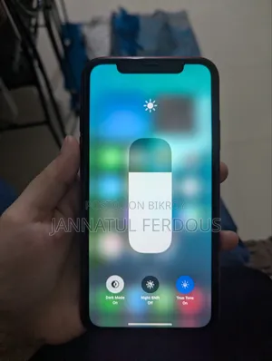 Apple iPhone XR 64 GB Red