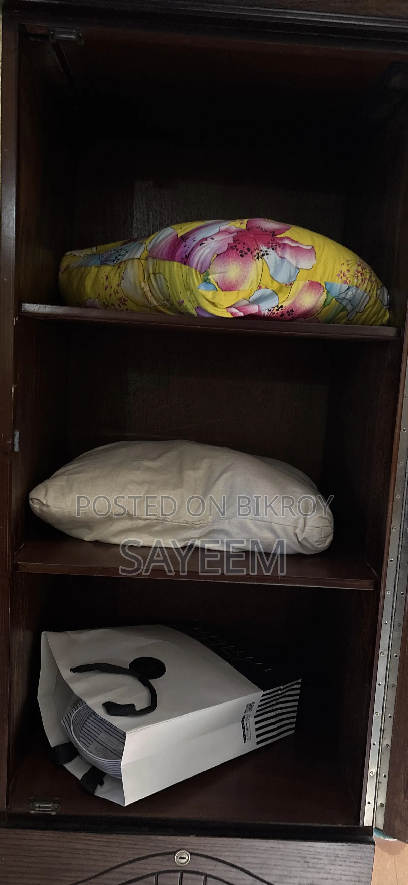 Almari for Bedroom