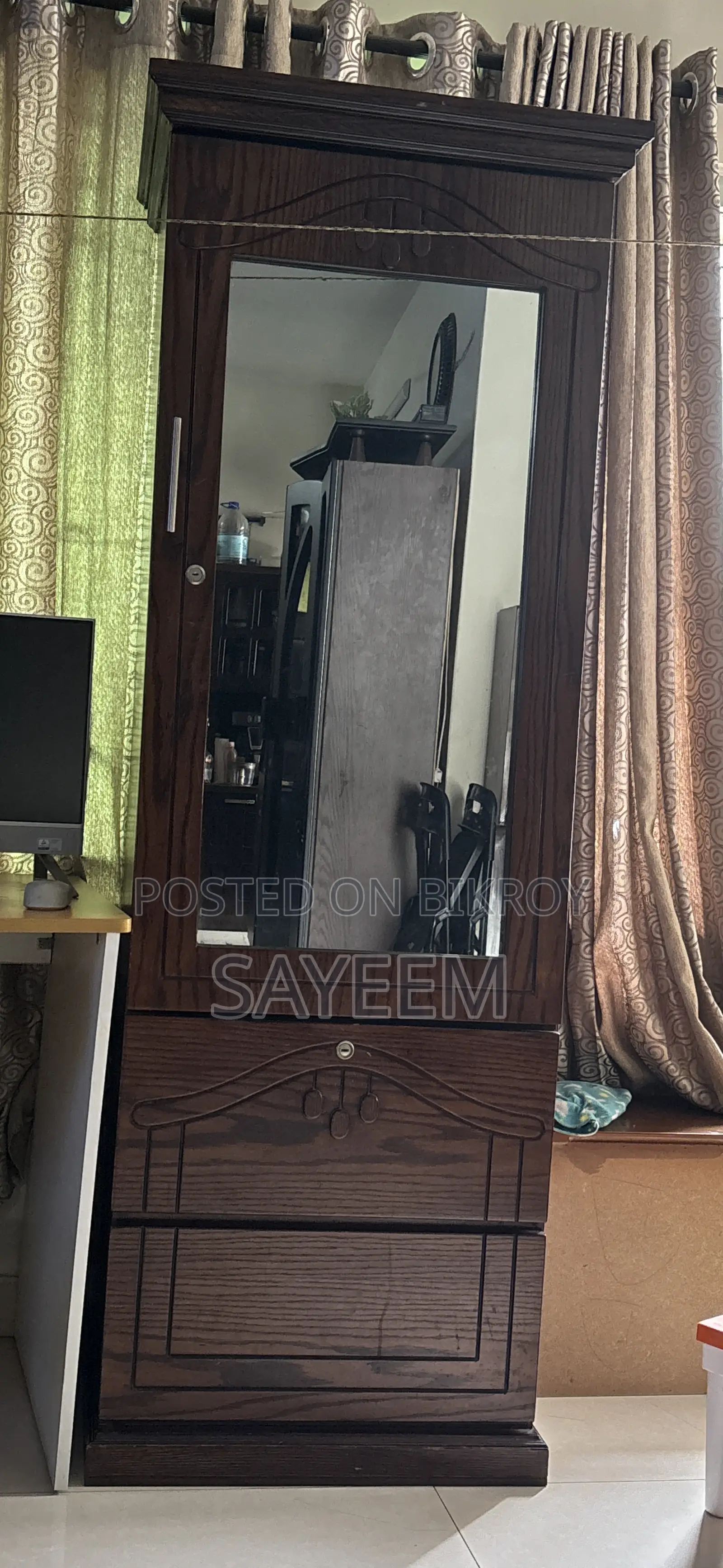 Almari for Bedroom