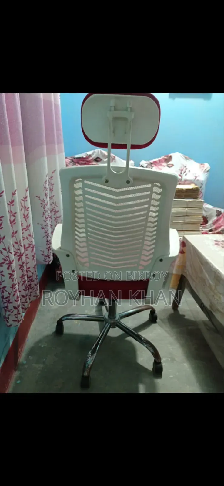 V Mesh Removing Chair