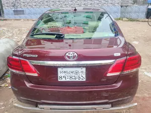 Toyota Premio 2018