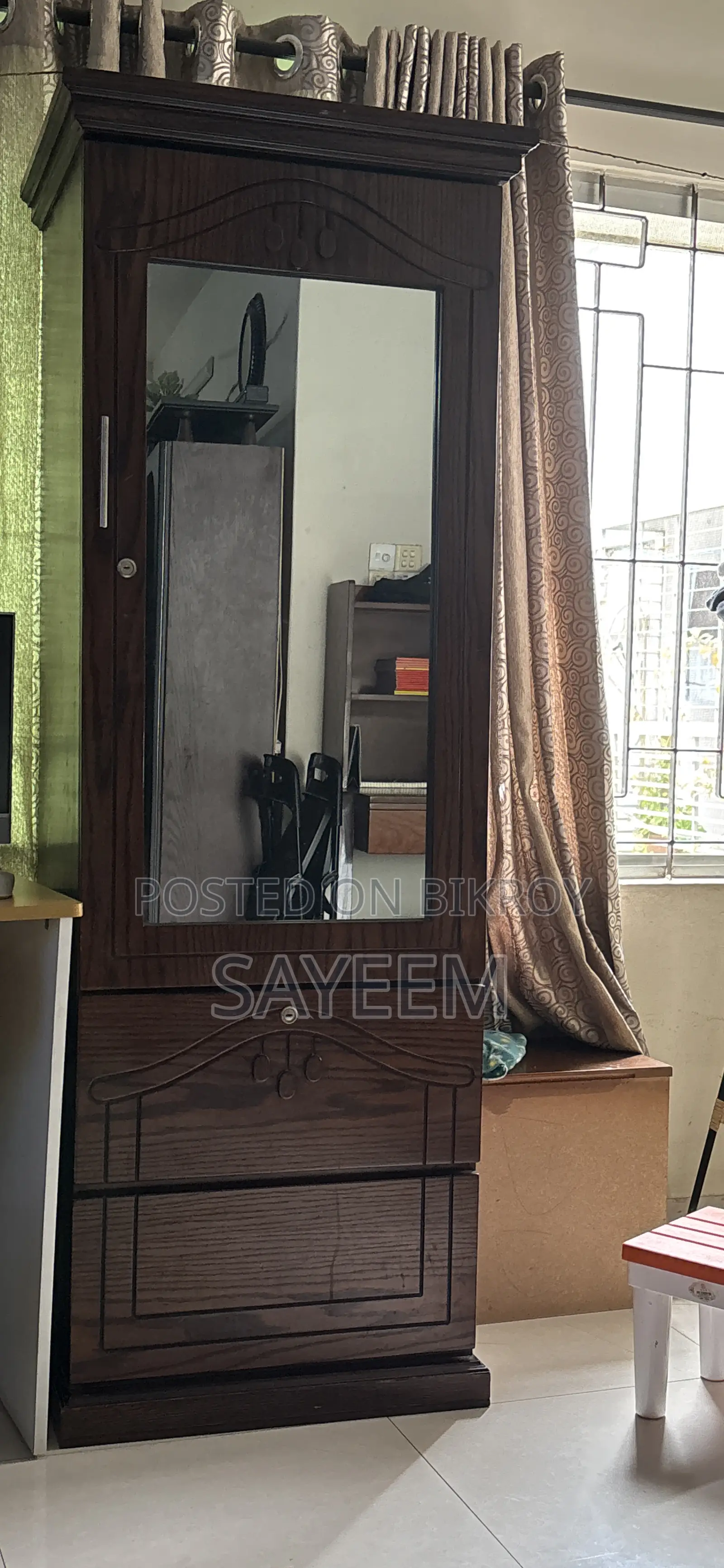 Almari for Bedroom