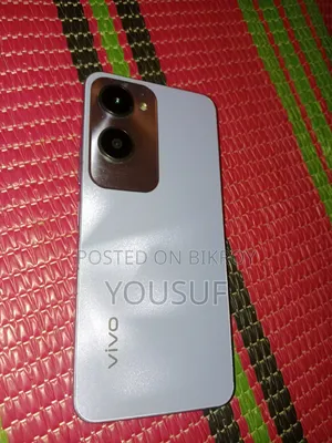 Vivo Y28s 128 GB Bronze