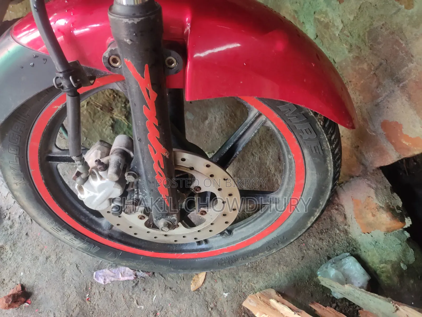 Pursang E-Tracker ২০১০ লাল