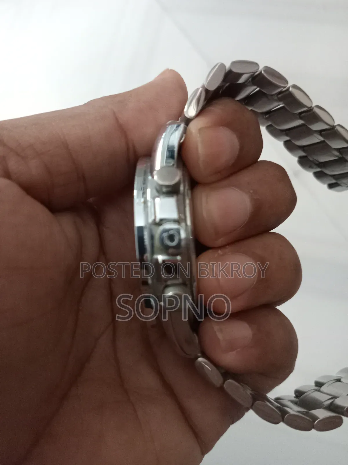 ঘড়ি (নতুনের মতো)