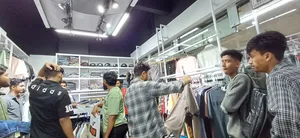 Running Shop Sell Zindabazar