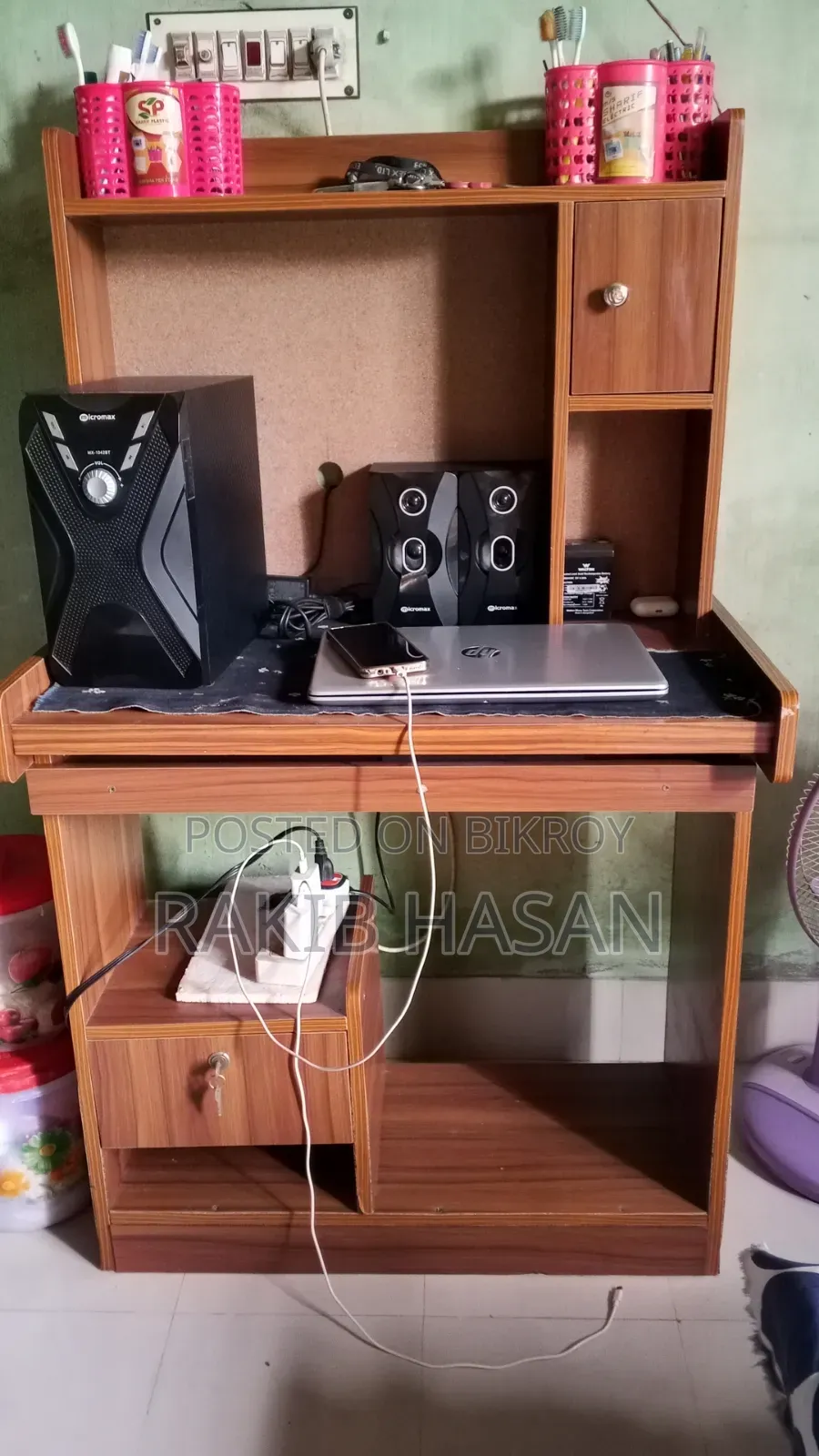 Dressing table, semi-box bed, computer table, for sale like new