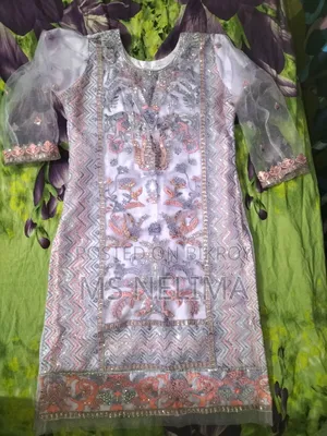 সালোয়ার কামিজ ওড়না