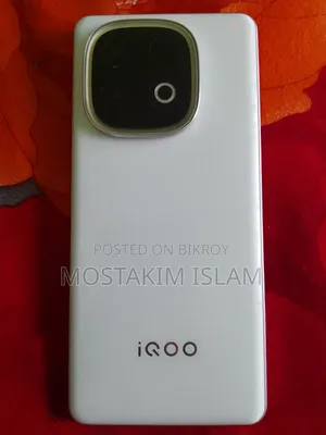 iQOO Z10 256 GB White