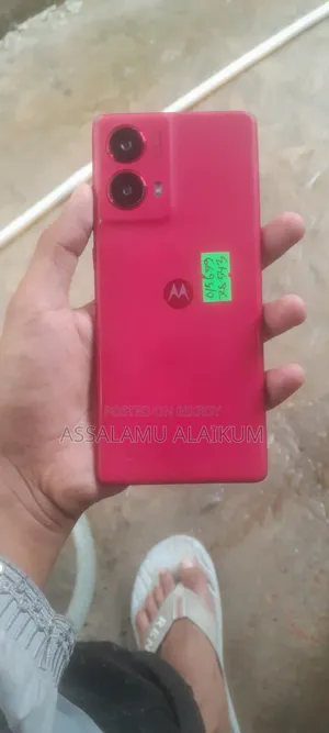 Motorola Moto G85 256 GB Red