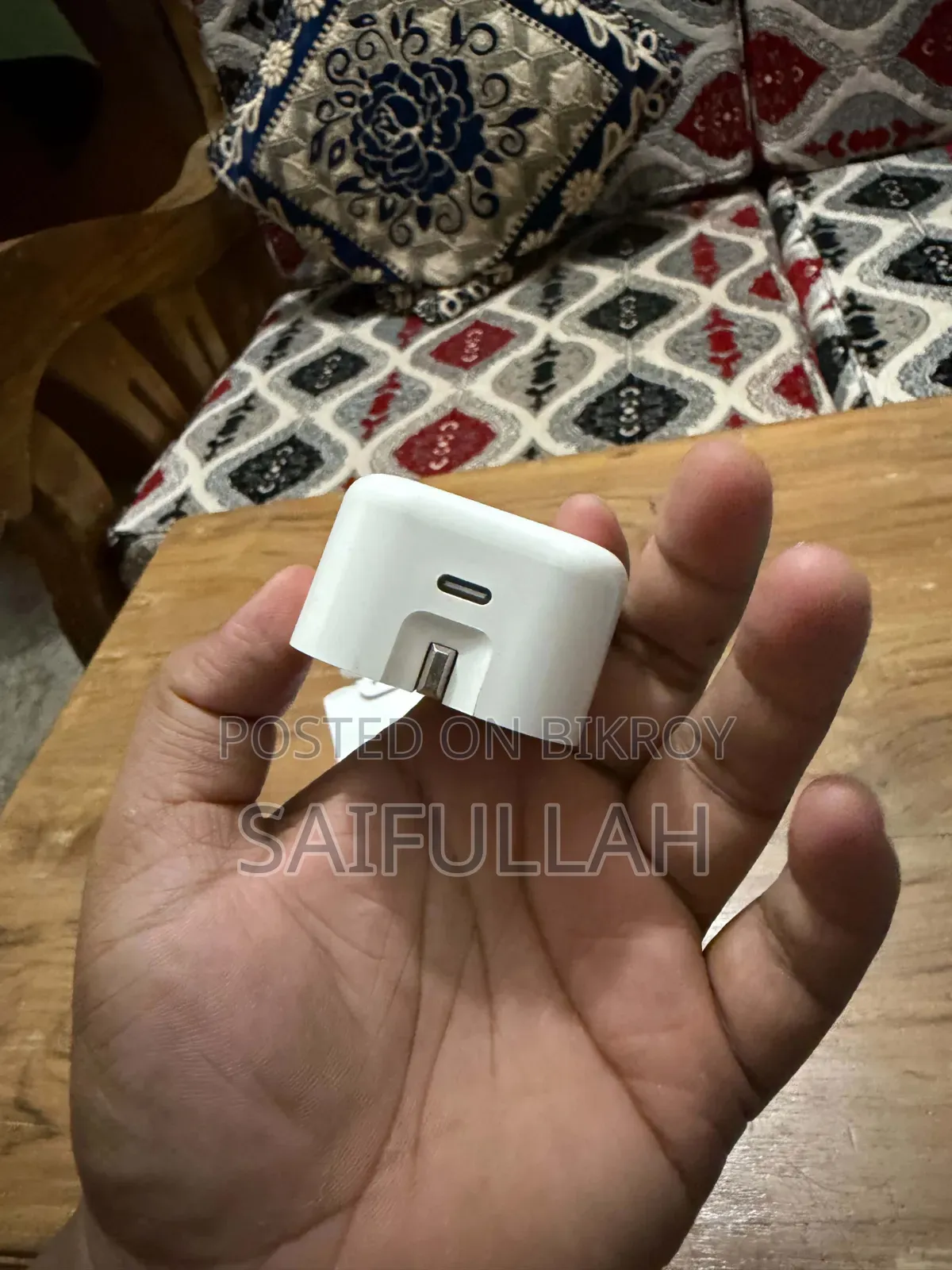 আইফোনের চার্জার 35 ওয়াট