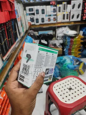 হোকো ইকিউ৩৪ +