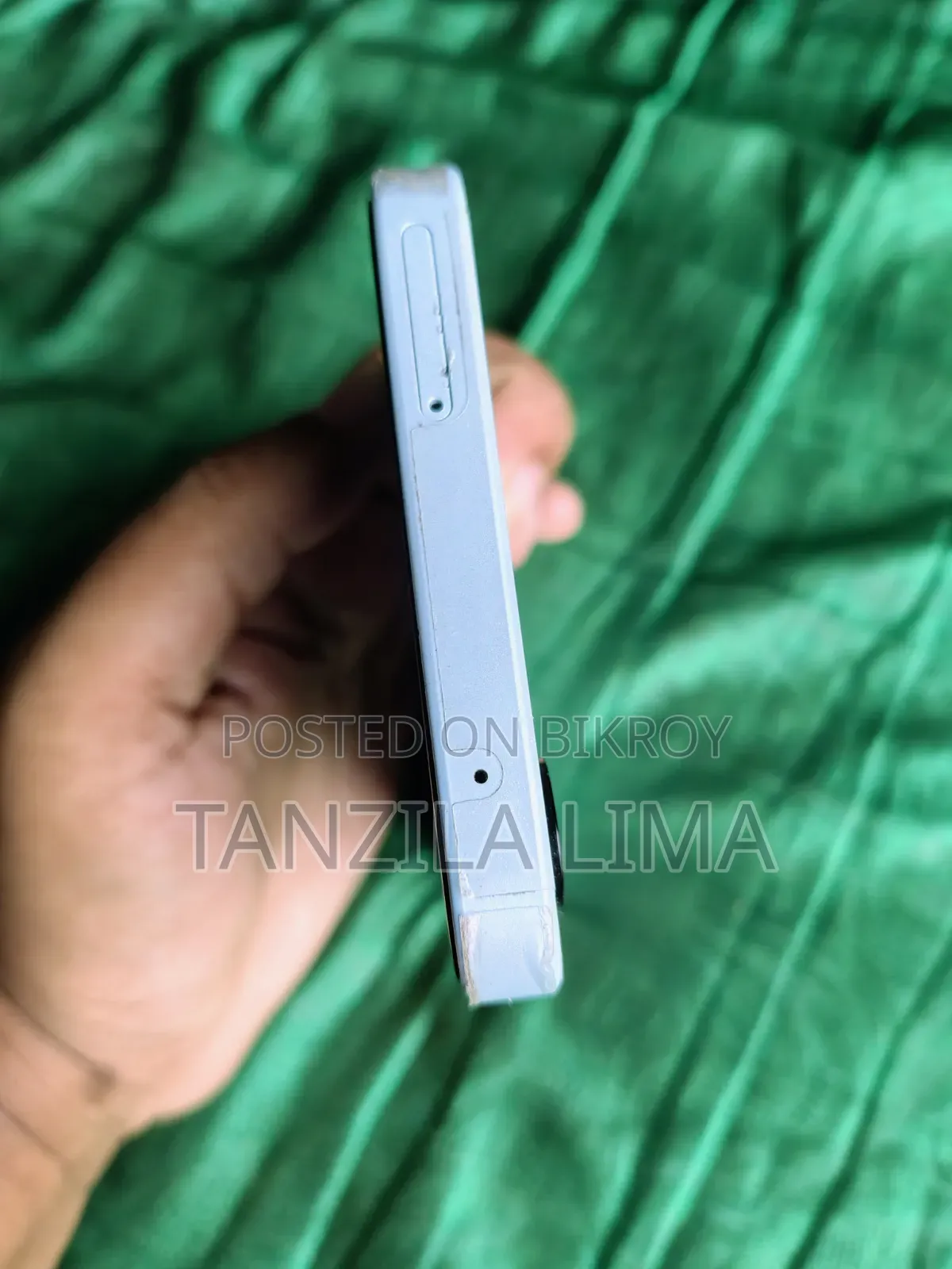 স্যামসাং গ্যালাক্সি এ৩৫ ১২৮ জিবি সাদা