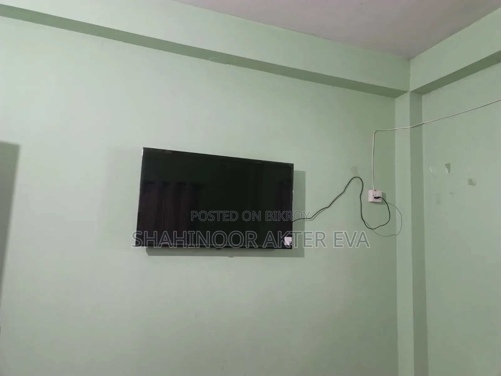 নতুন টিভি মাত্র ২ মাস ব্যবহৃত
