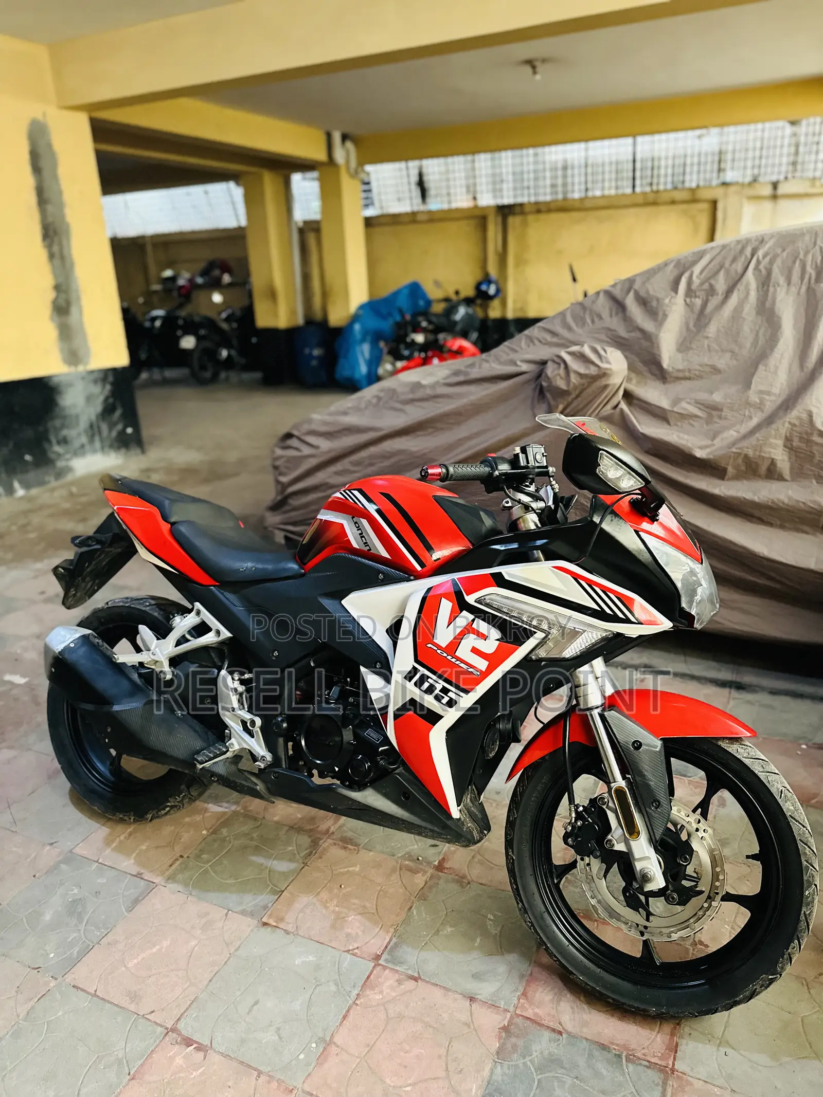 লনসিন সিআর৯ ২০২৫ হোয়াইট