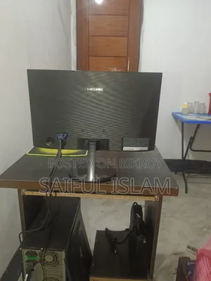 স্যামসাং এস১৯এফ৩৫০এইচএনডব্লিউ + কম্পিউটার টেবিল
