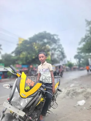 TVS Stryker 125 2026 Yellow